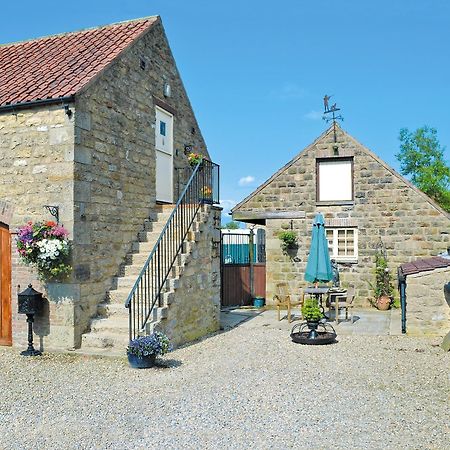 Highfield Barn Villa Coulton Buitenkant foto